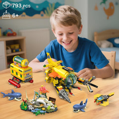HOGOKIDS robot submarine model encourages hands-on building and missions.