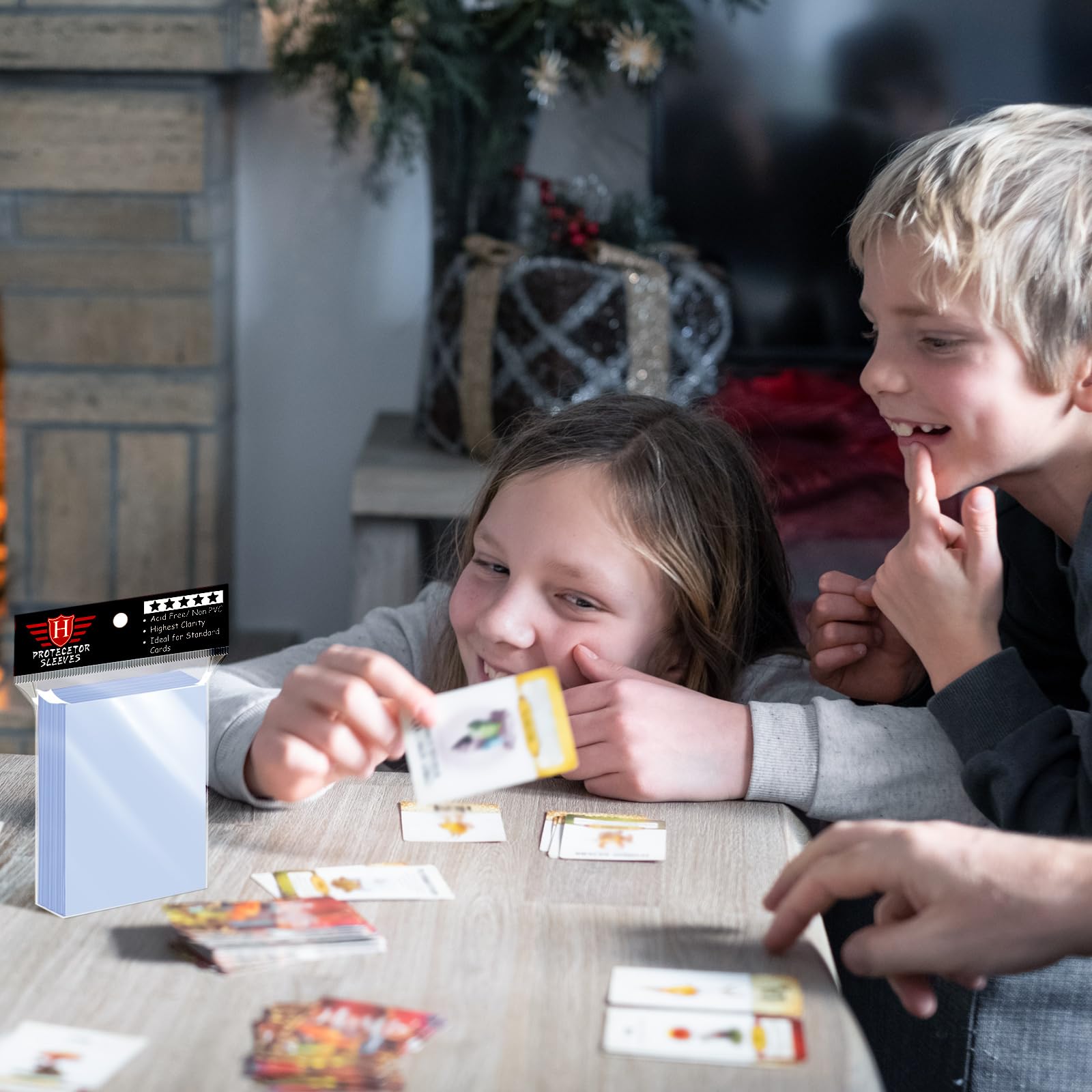 A practical gift option for collectors to organize and protect card collections with Homthy.