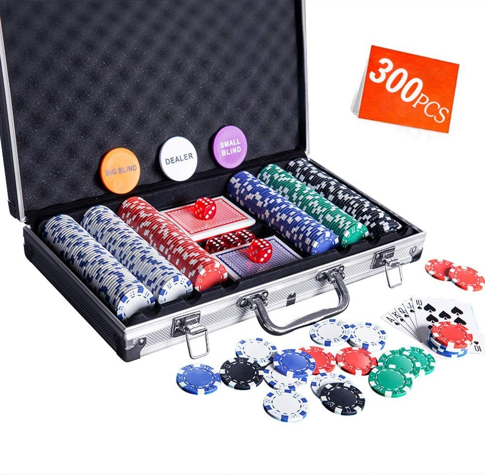 Homwom aluminum case interior with velour lining protects chips and accessories