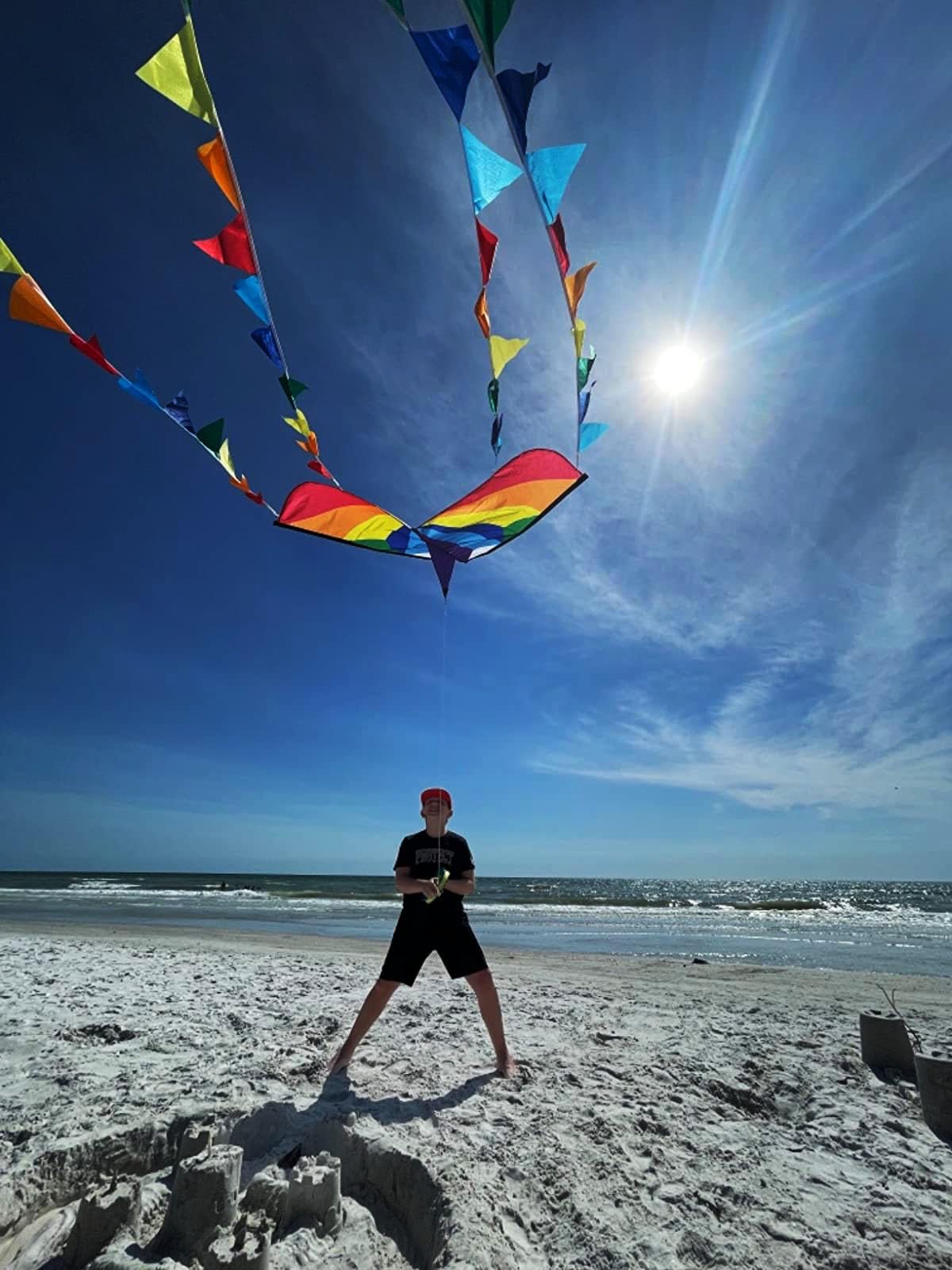 Honbo delta kite with a durable fiberglass frame for sturdy, lightweight performance.