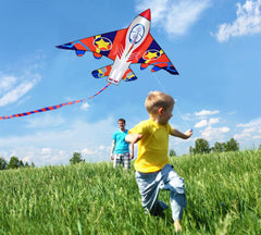Honbo kite reel with 200 ft string enables easy setup and extended flying fun.