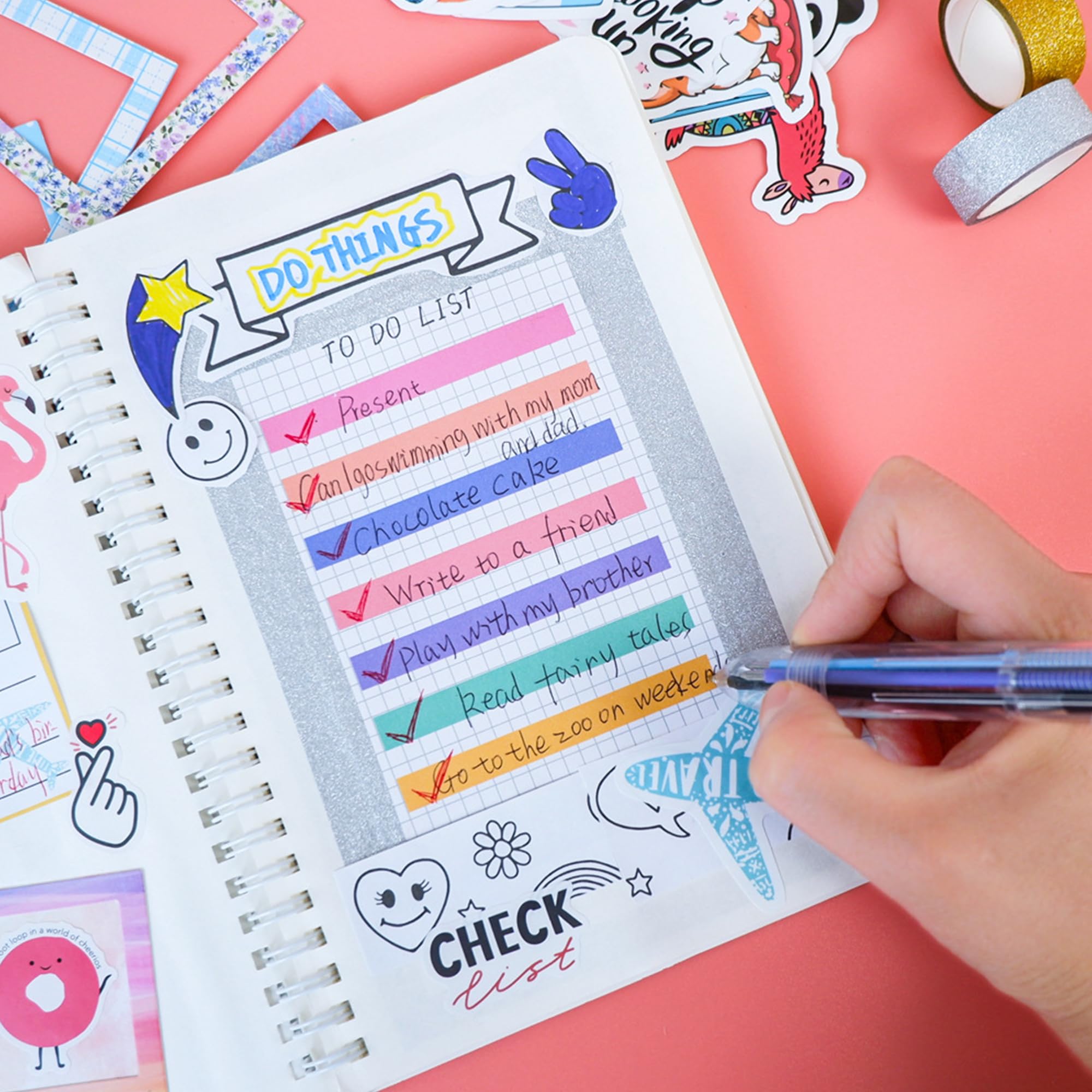 HoomTop glue pen helps secure craft elements during journaling