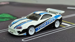 Hot Wheels 1:64 mixed rim styles for varied display.