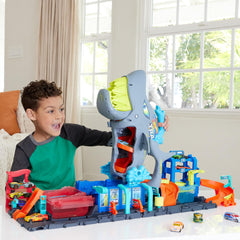 Hot Wheels Color Reveal vehicle shown during color change reveal for exciting deco surprises.