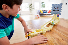 Hot Wheels Mario Kart Thwomp Ruins track with Mario kart for obstacle racing