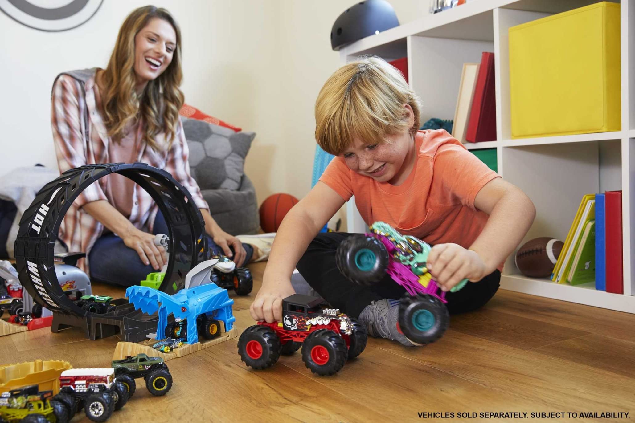 Hot Wheels oversized monster truck with giant wheels for dramatic crashes and stunts.