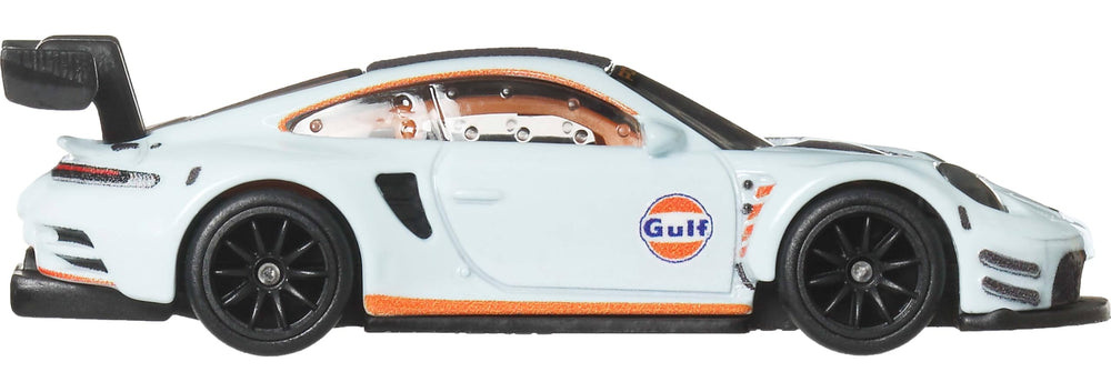 Hot Wheels Porsche 911 GT3 R metal body chassis enhances authentic weight and realism.