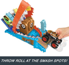 Hot Wheels Tiger Shark targets the trap jaw for dynamic, hands-on play and sensory feedback.