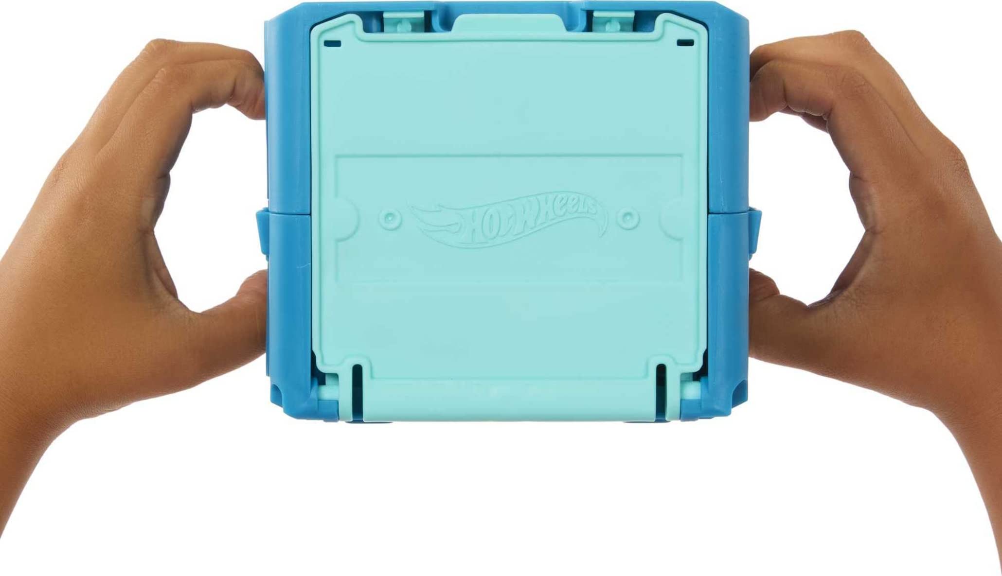 Hot Wheels Track Builder ice pieces support flexible configurations for extended play.