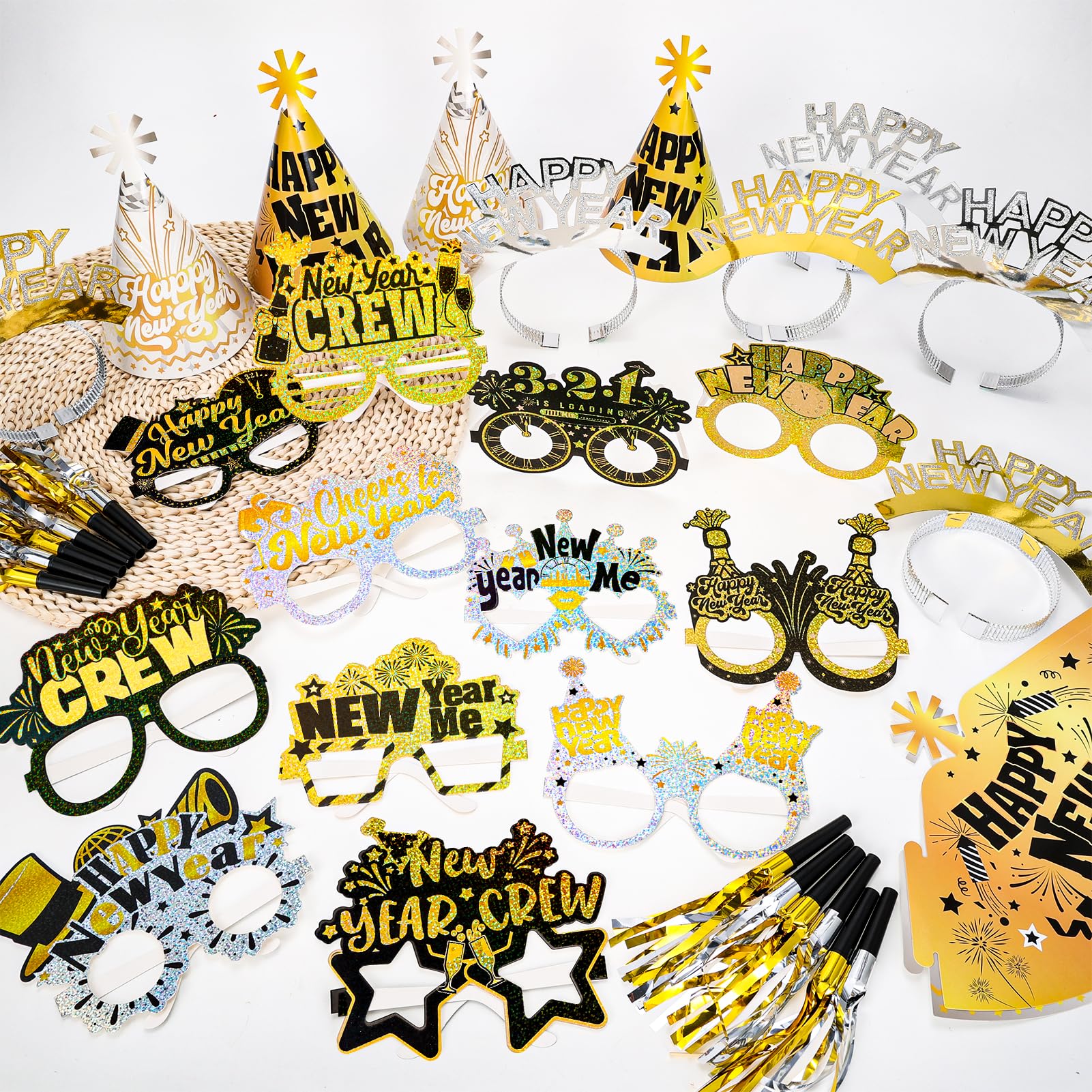 HOWAF 2026 eyeglasses 12 designs provide fun props for selfies and group photos.