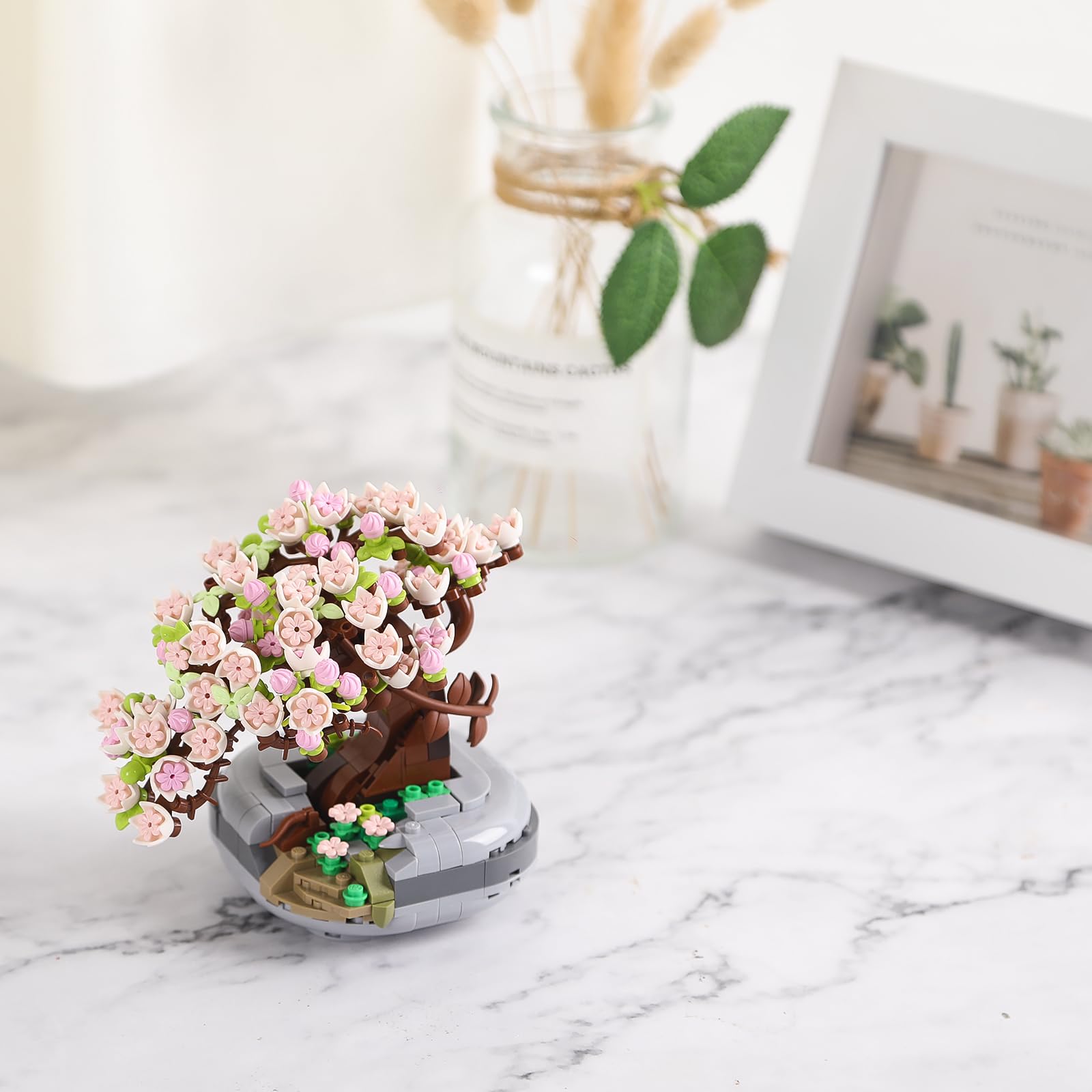 HSANHE Bonsai bricks on display as a charming office accent.