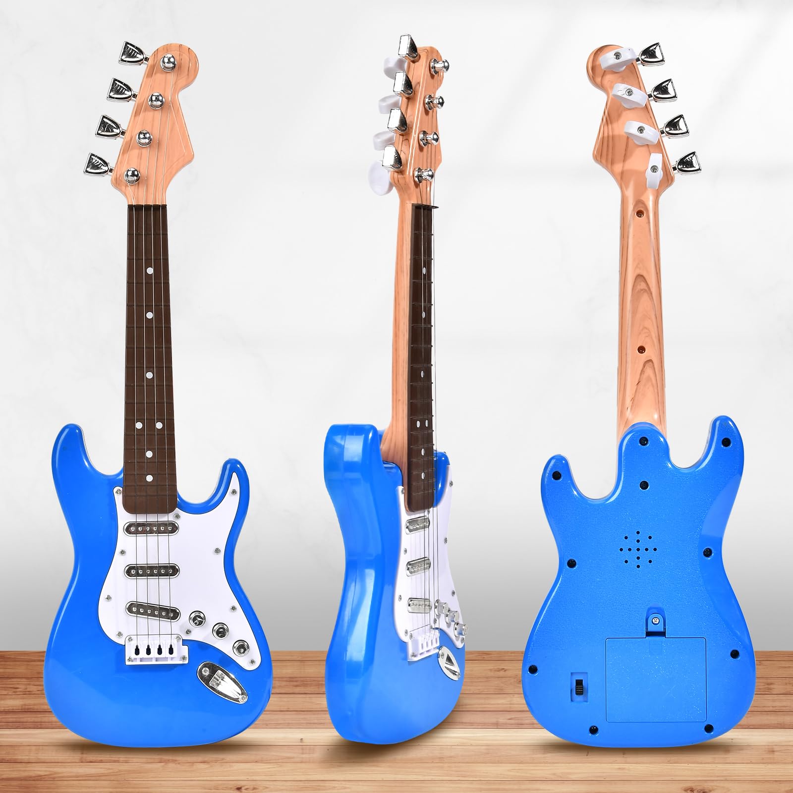 Huang Cheng Toys hands-on practice with the mini guitar supports coordination.
