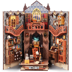 HURUC Book Nook Kit: compact kit perfect for weekend projects.
