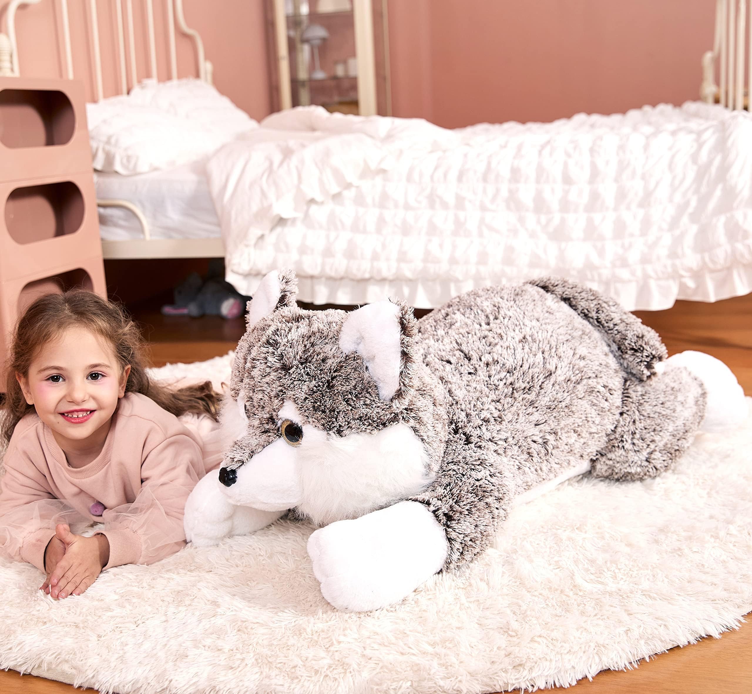 IKASA EN71 and ASTM-certified wolf plush ensures safe play