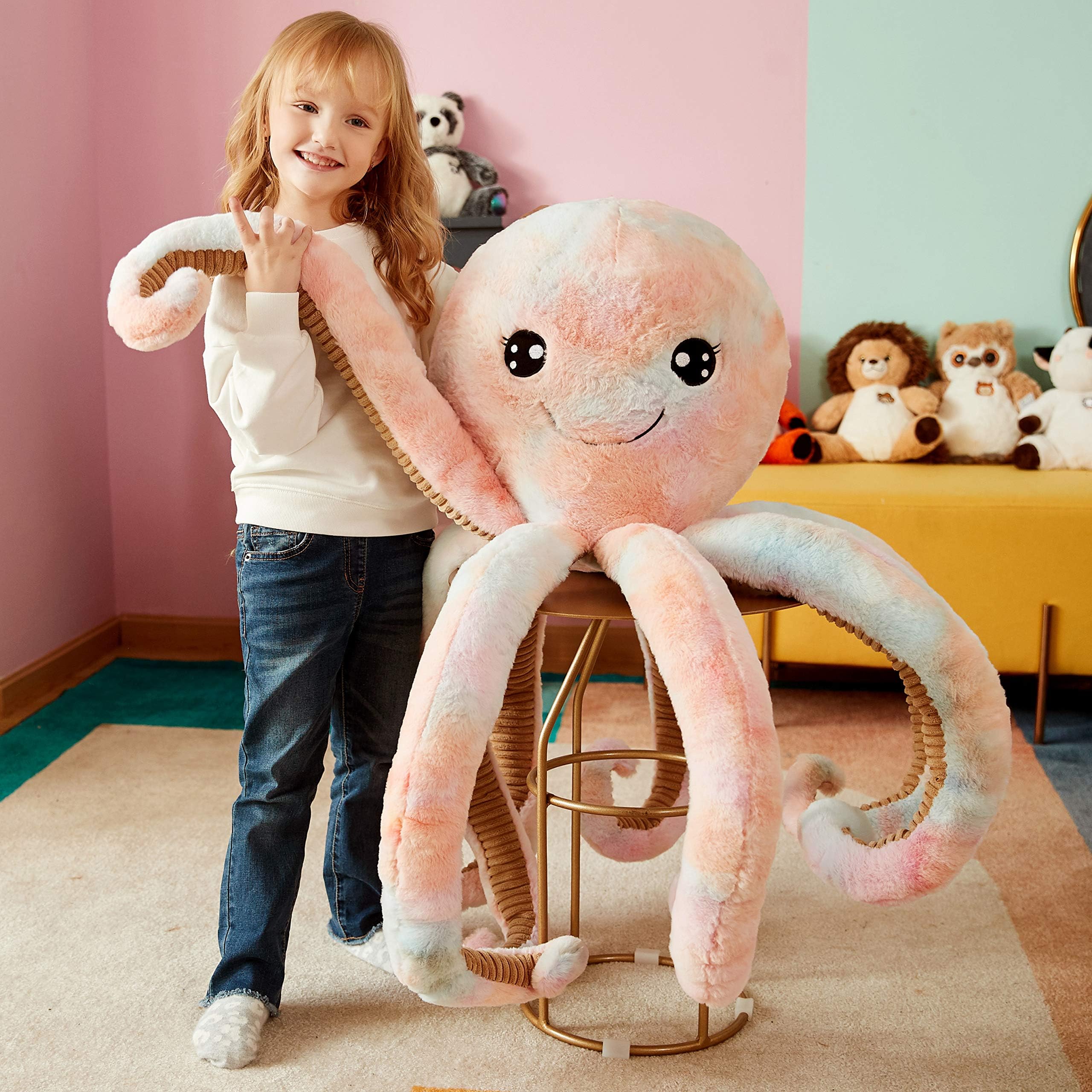 IKASA giant octopus surface-washable for easy cleaning after play.