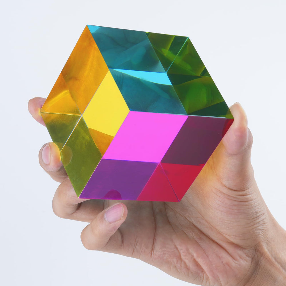 iKeelo Color Cube closeup highlights translucent layers and magnetic presence.