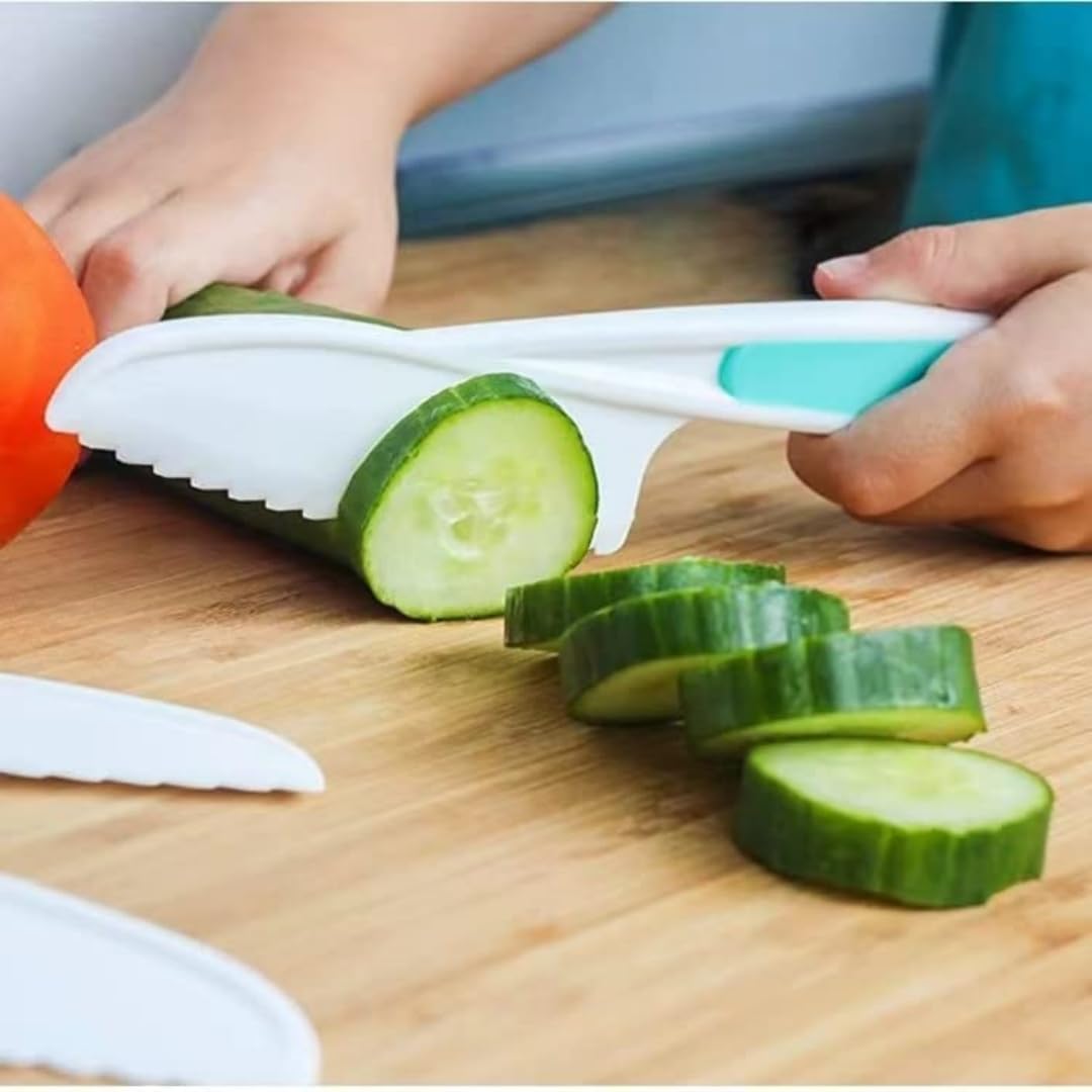 iKumar mini cutting board set for kid-friendly prep spaces.