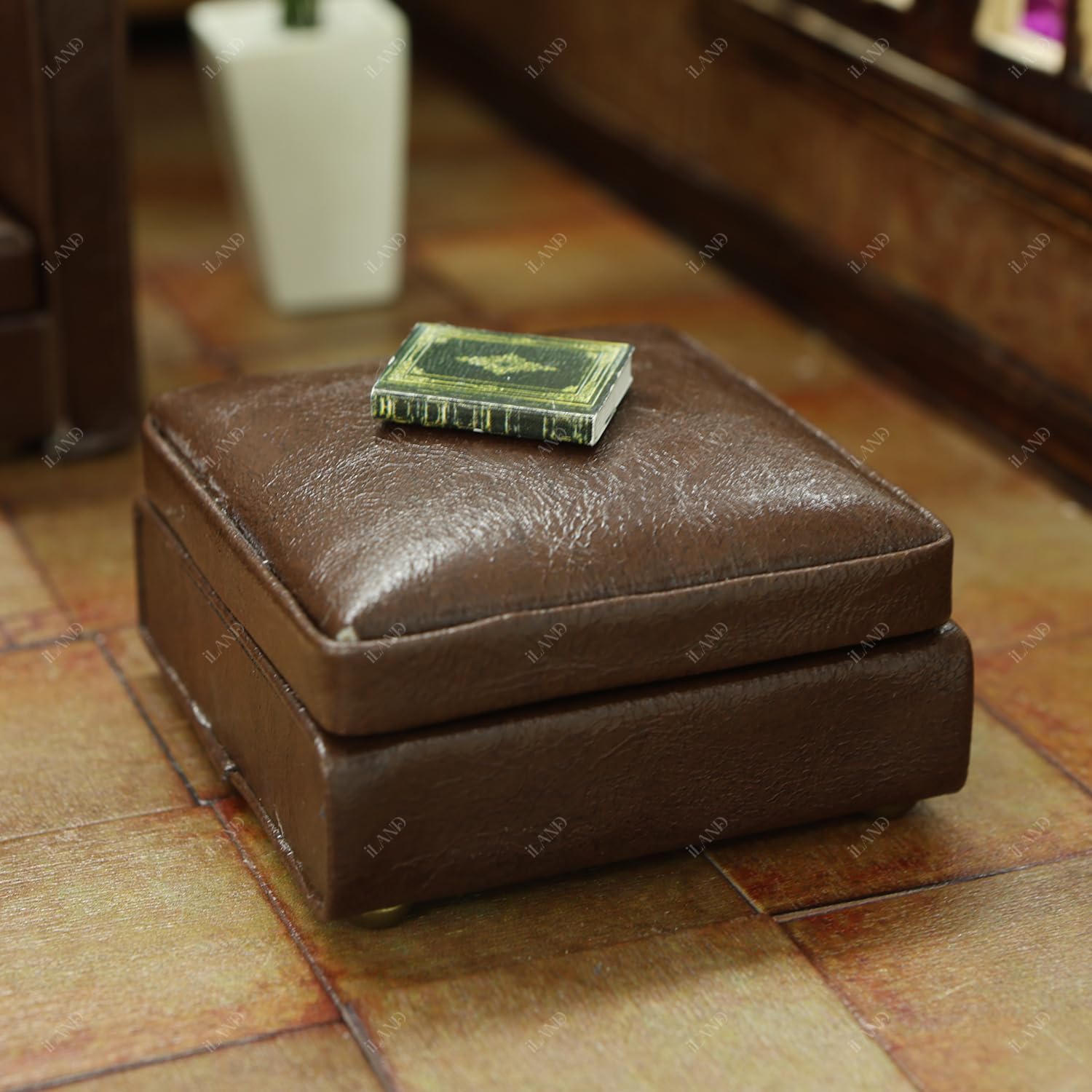 iLAND Dollhouse Sectional Couch in-room setup for inviting miniature interiors