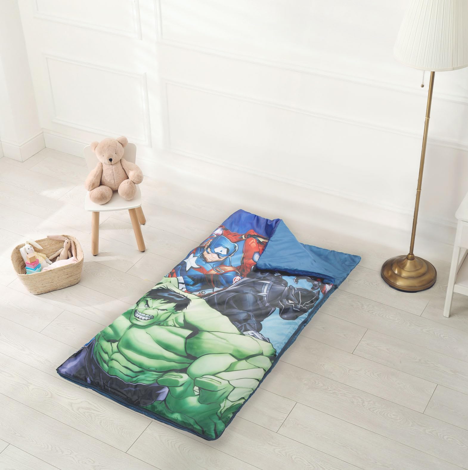 Jay Franco Marvel Avengers Battle Formation Slumber Sack – Cozy Kids Sleeping Bag with Captain America, Iron Man, Black Panther & Hulk