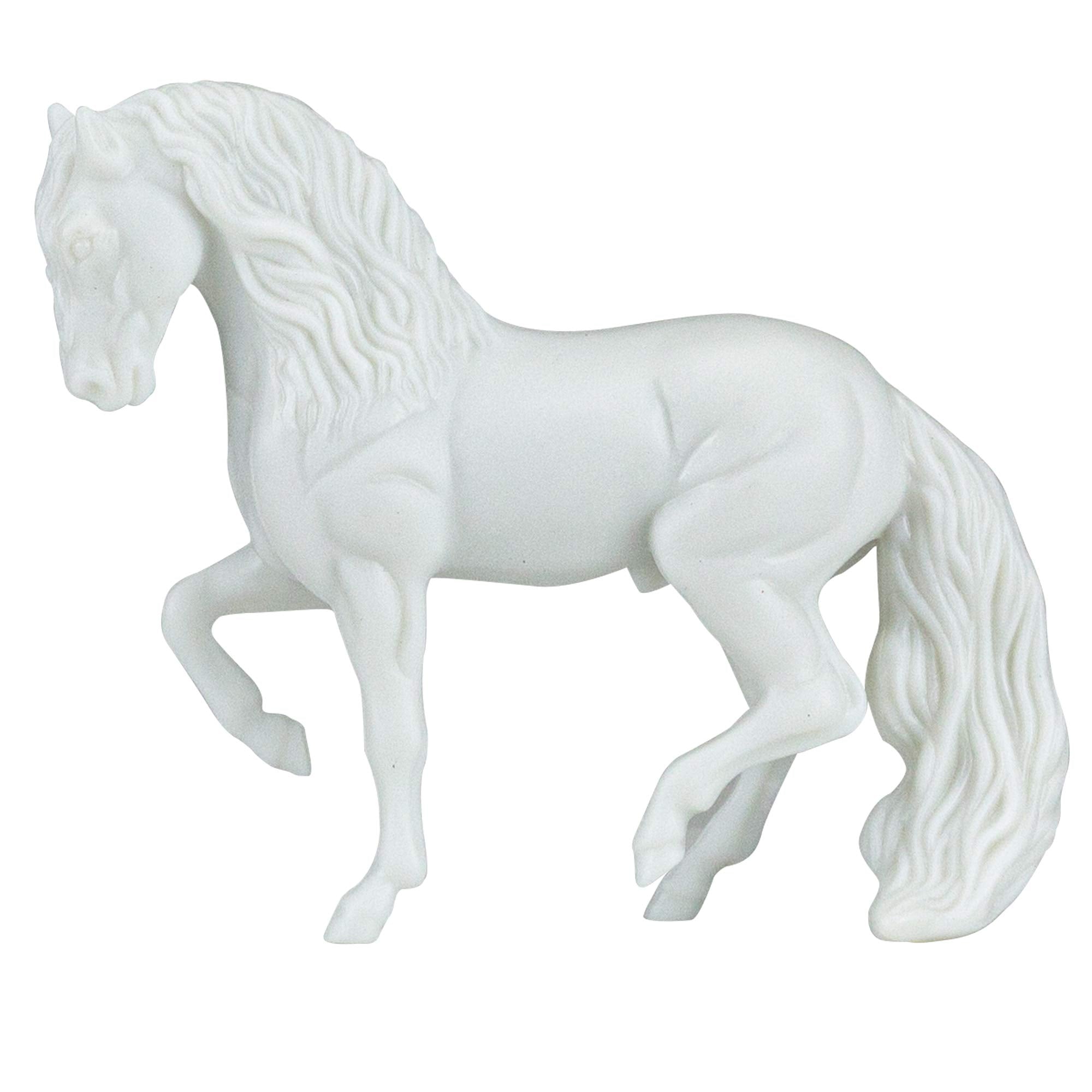 breyer-stablemates-sport-horse-foal showing paints and tools for creativity