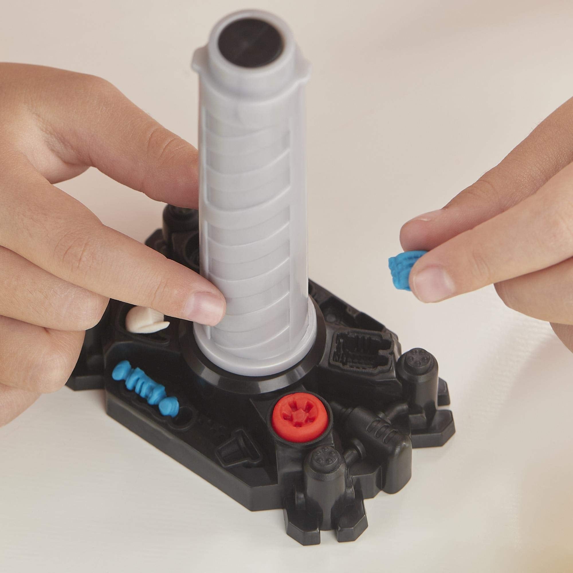 Play-Doh Wheels Tow Truck Toy for Kids 3+ — 3 Non-Toxic Colors