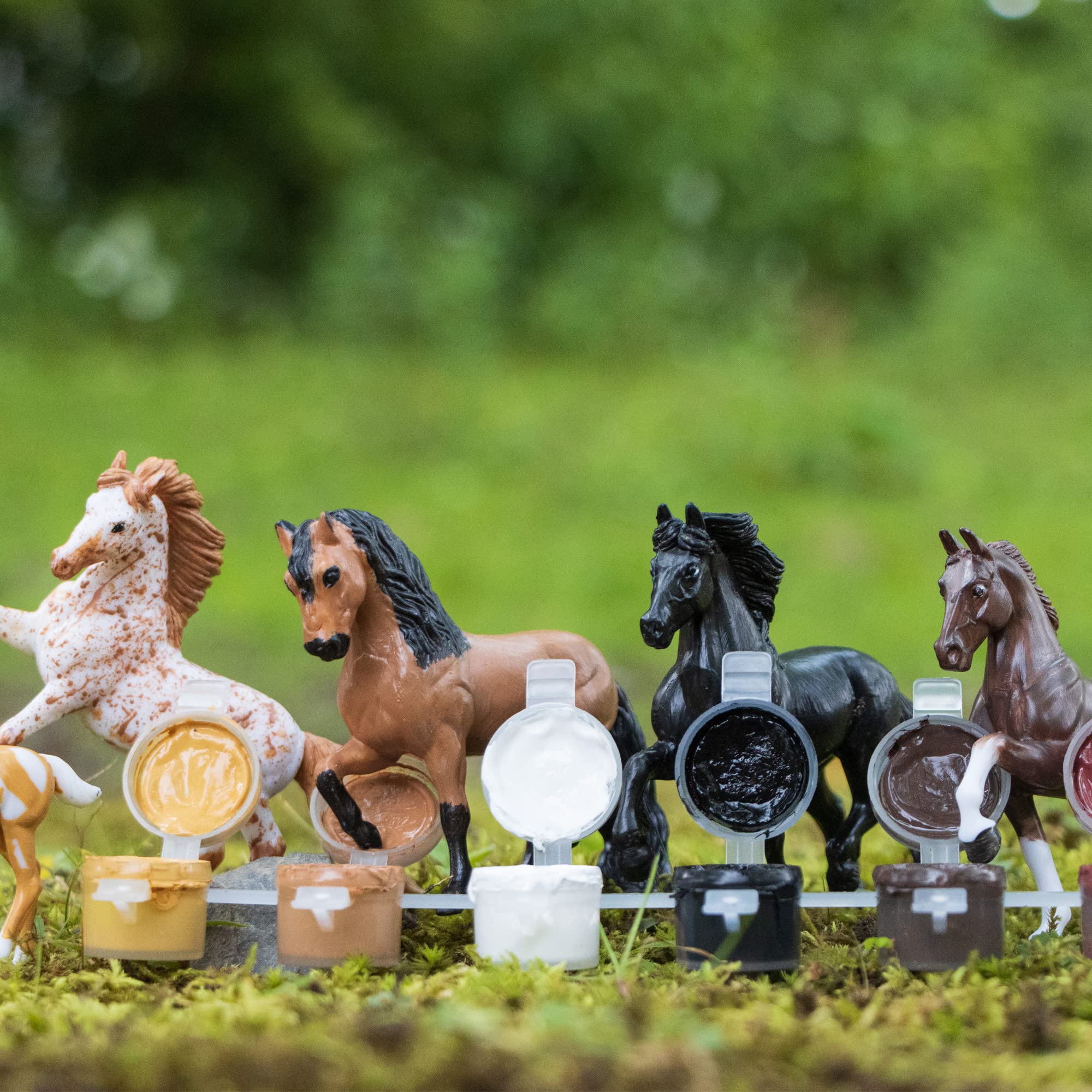 breyer-stablemates-instruction-booklet-and-accessory-sheet support scene-building