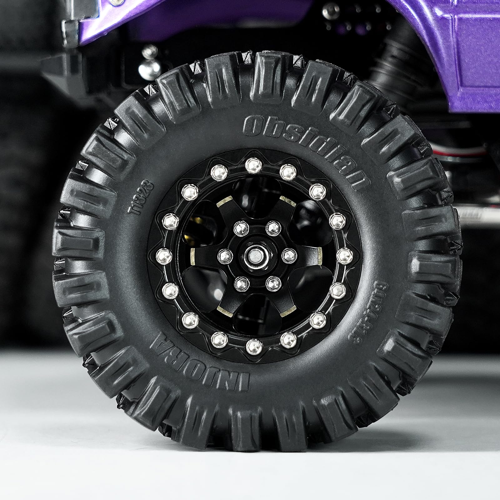 INJORA 1.3-inch wheel with 6-spoke design enhances visual appeal and consistency.