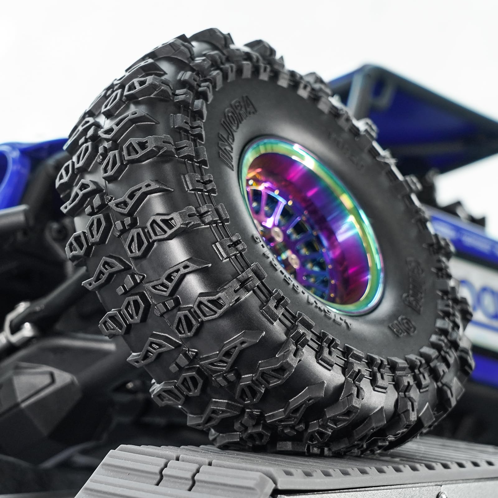 INJORA S5 Ultra-Soft compound texture visible for enhanced bite.