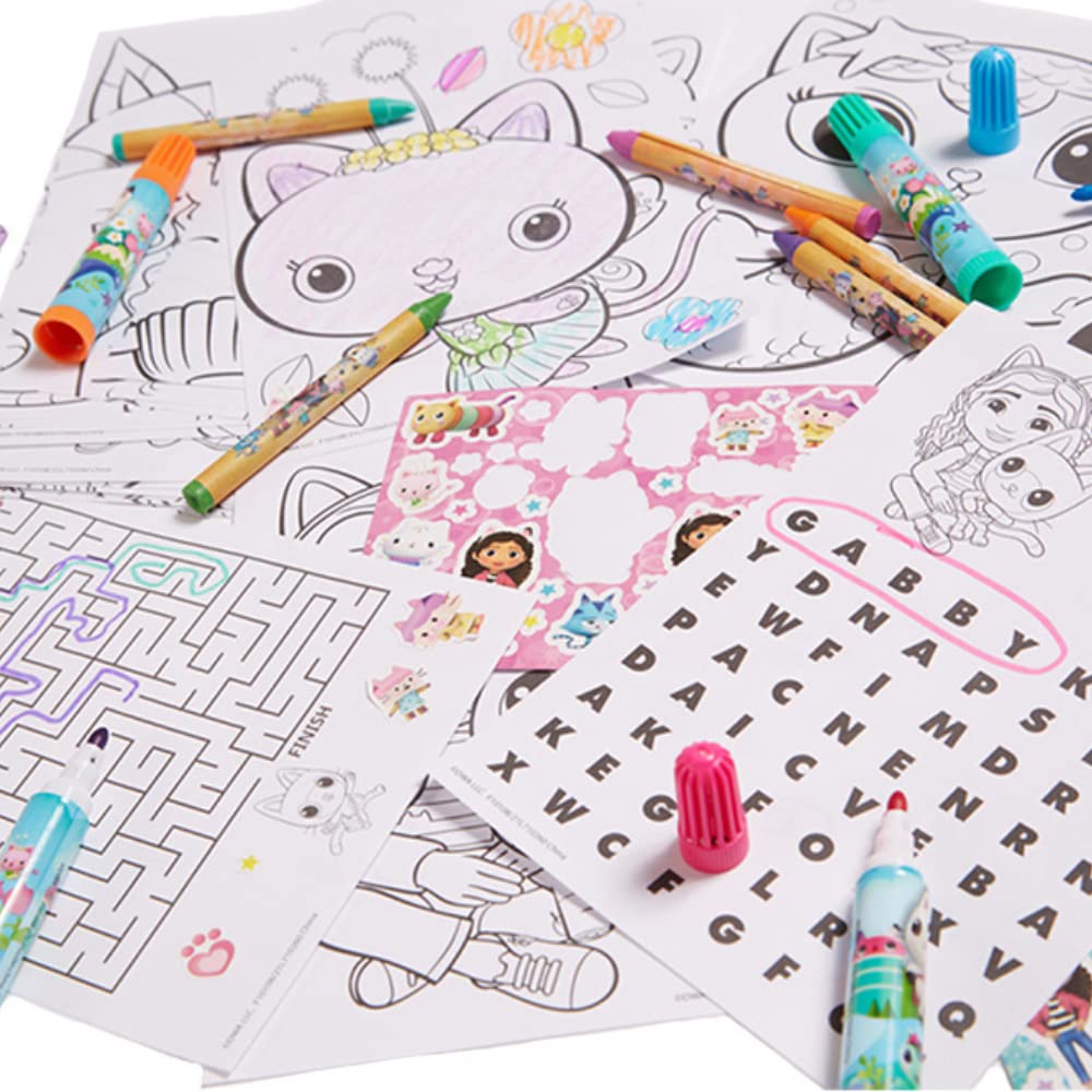 Innovative Designs Gabby’s Dollhouse deluxe activity set crayons provide vibrant color options