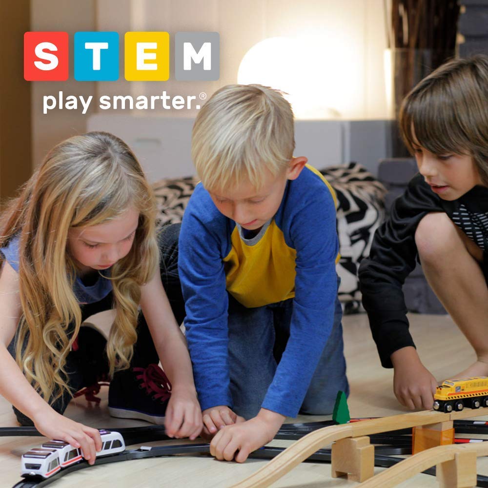Intelino Smart Train Starter Multi-Level Rails demo showing expanded build options.