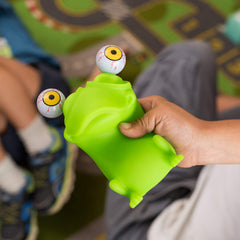 IPIDIPI TOYS Flippy Frog eyes retract after each squeeze.