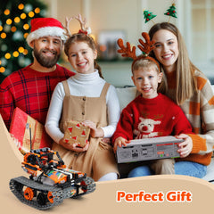 IQBOX Building Robot Kit 3in1 models showcase reconfigurable engineering challenges.