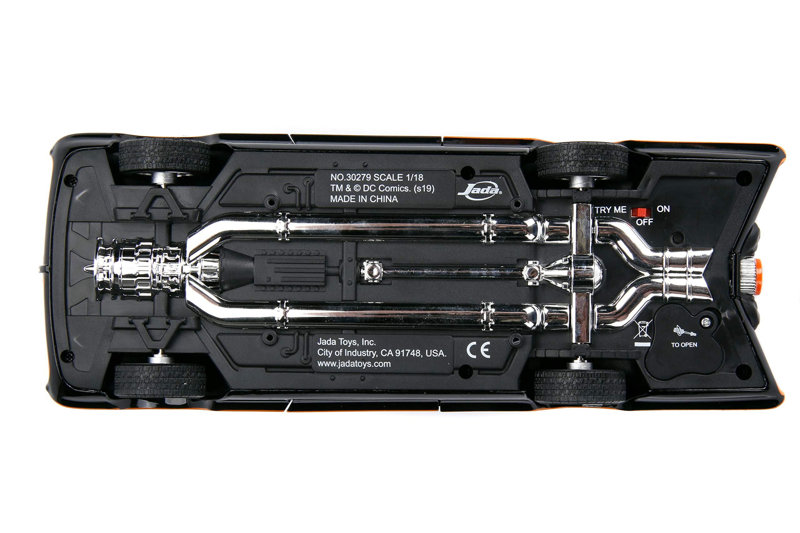 Jada Batmobile 1966 includes 3-inch Batman and Robin figures for interactive display