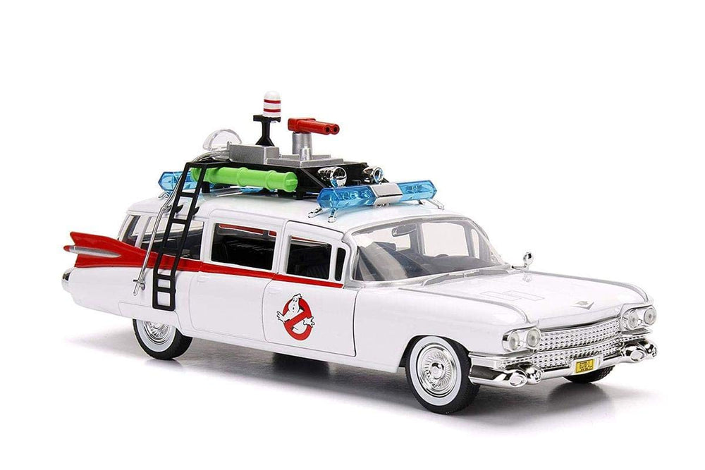 Jada ECTO-1 opening doors and trunk; interactive feature for display photos.