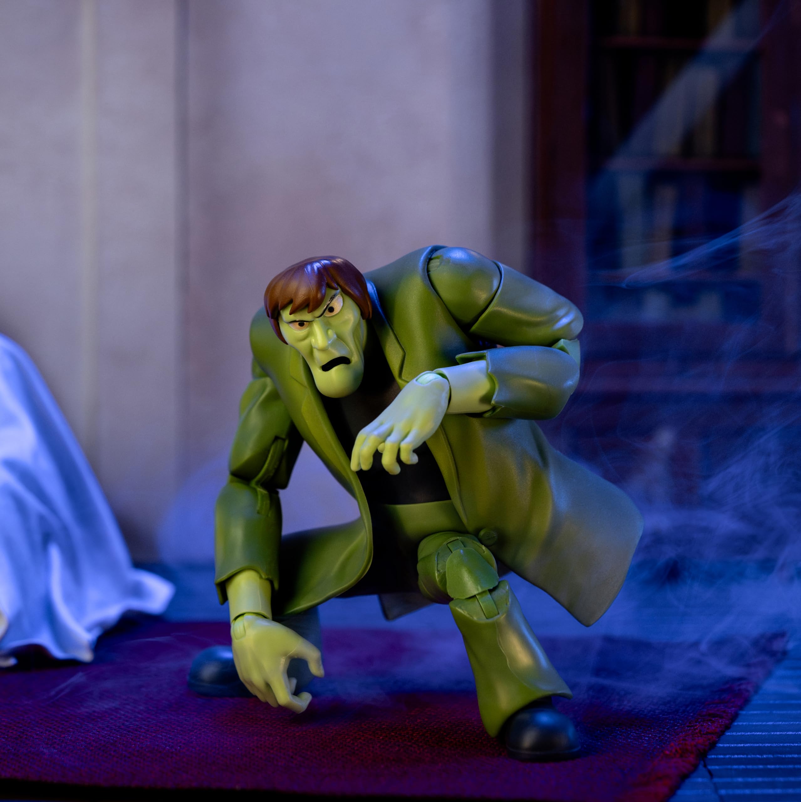 Jada Scooby-Doo Creeper shadowy chase pose for display scenes