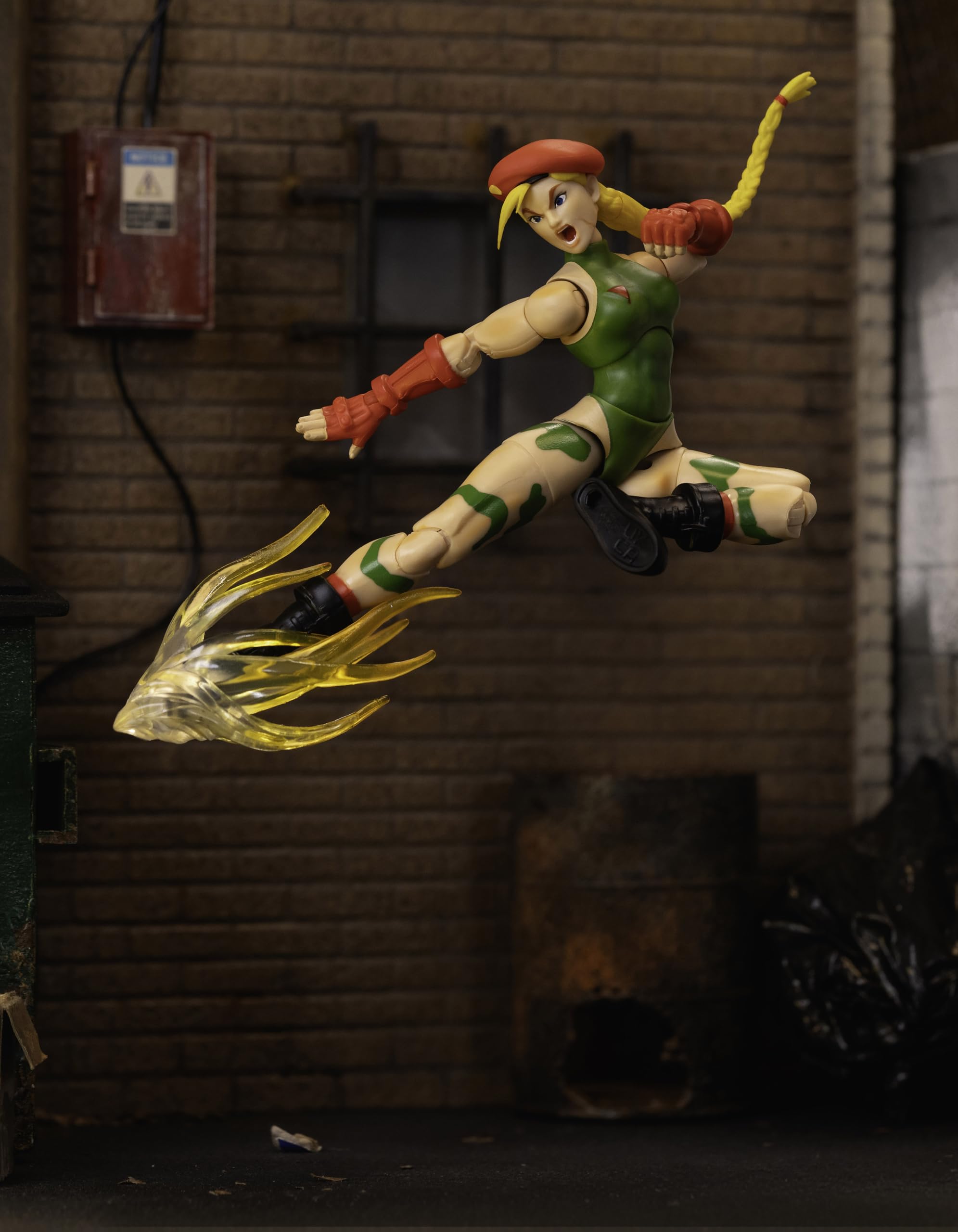 Jada Cammy packaging showcases arcade nostalgia while preserving the collectible.