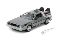 Jada Time Machine 1:24 die-cast detail ideal for close-up photos.