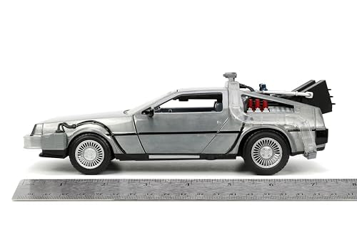 Jada Time Machine 1:24 rubber tires for authentic look and play appeal.