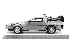 Jada Time Machine 1:24 rubber tires for authentic look and play appeal.