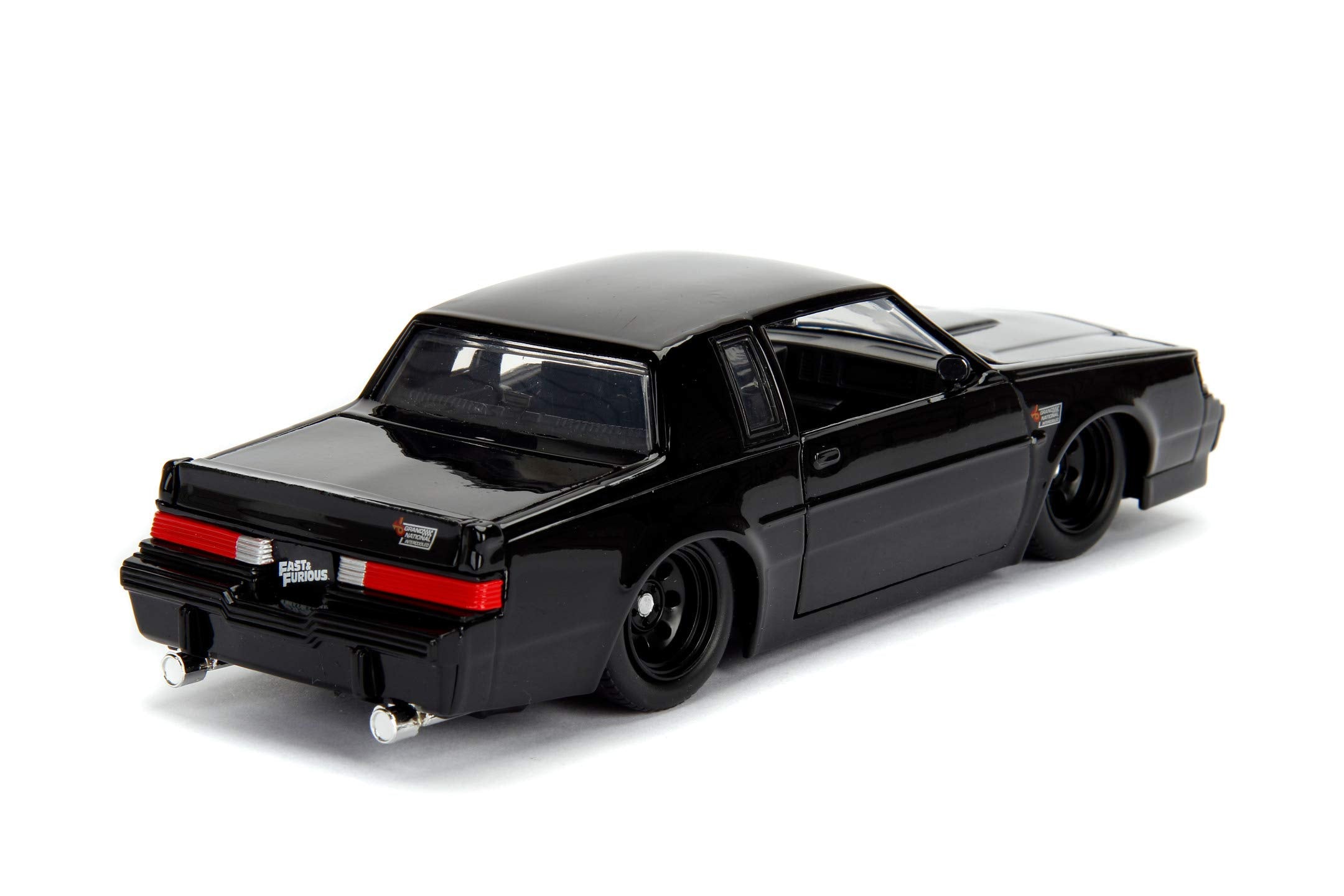 Jada Toys Buick Grand National 1:24, opening hood shows engine detail.