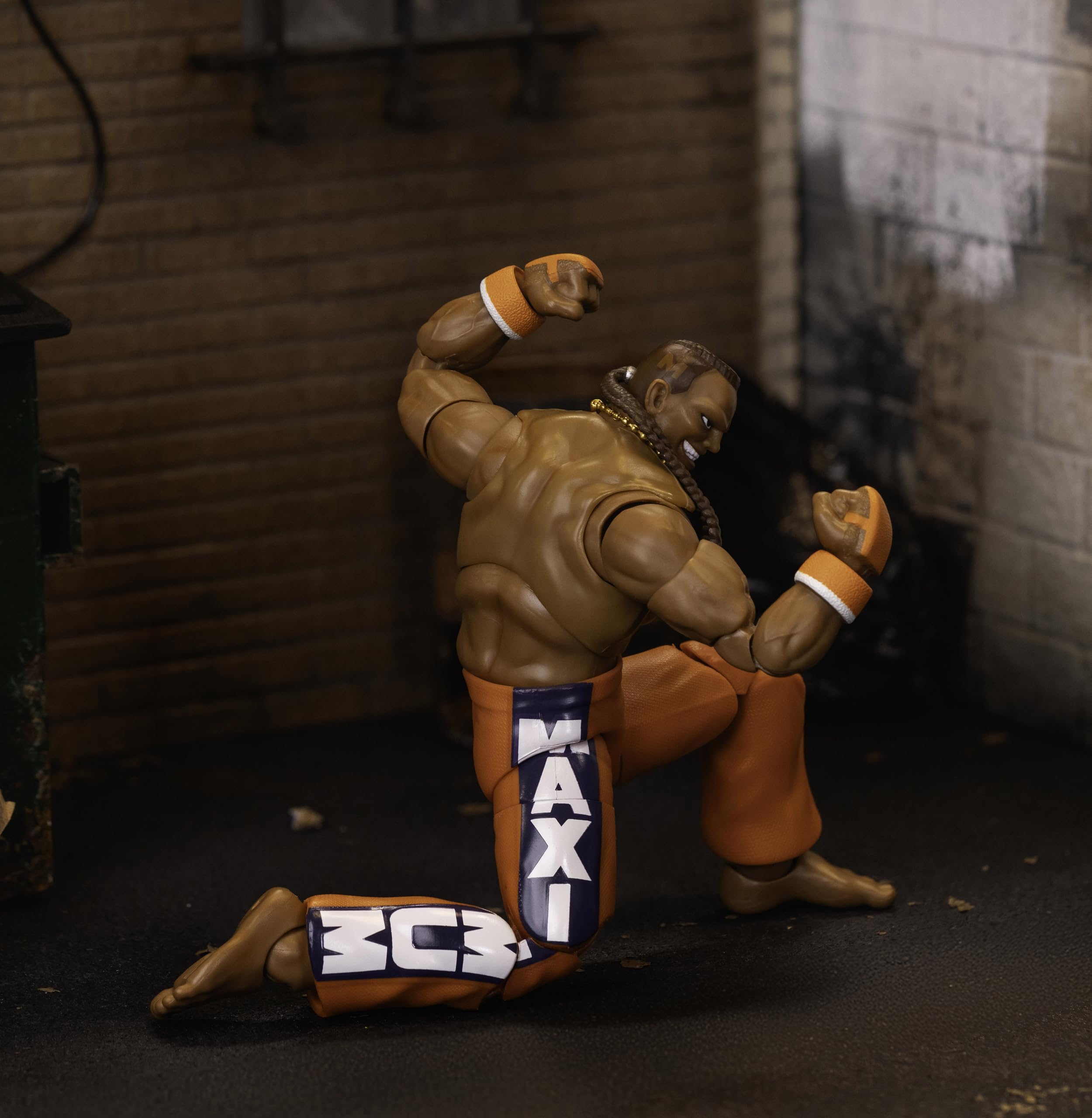 1:12 scale pairs well with other Street Fighter figures for diorama setups.