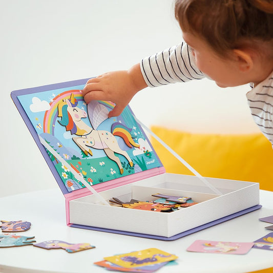 Janod Magnéti'Book dress-up cards on stage boost storytelling skills