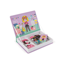 Open stage shows magnets and cards for creative dress-up storytelling