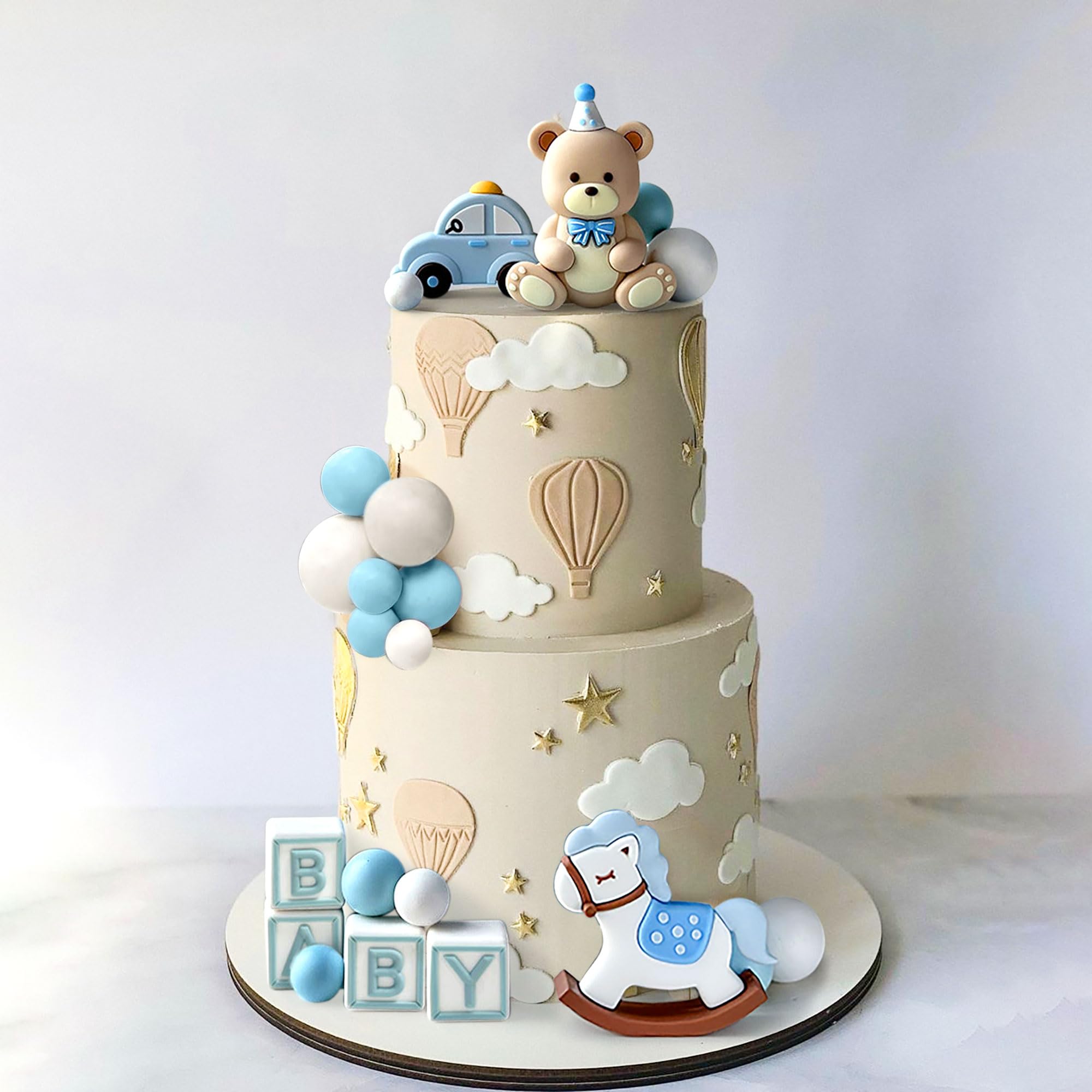 JeVenis car decoration adds playful flair to kids' birthday cakes.