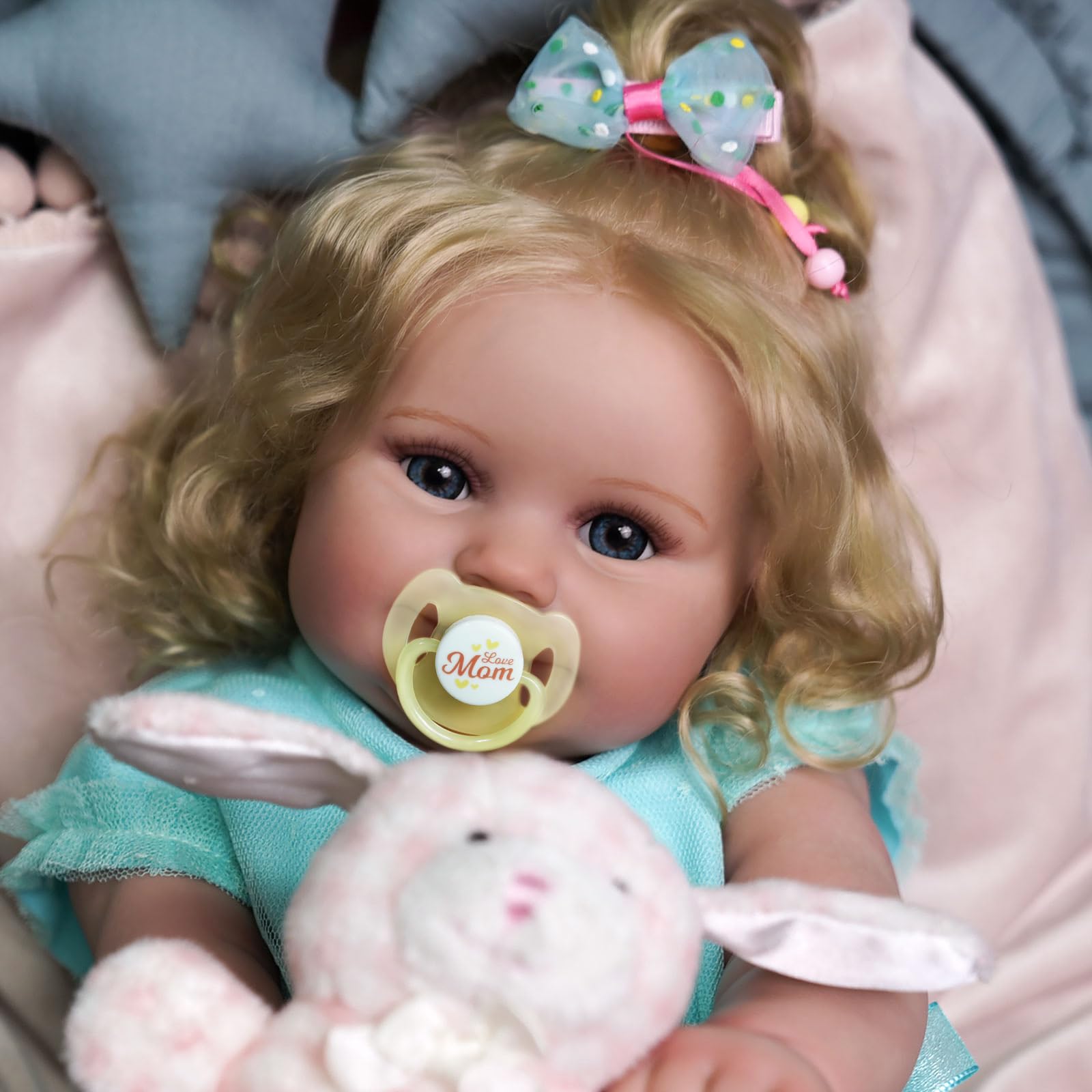 JIZHI lifelike reborn doll eyes and expression inviting nurturing play and imagination