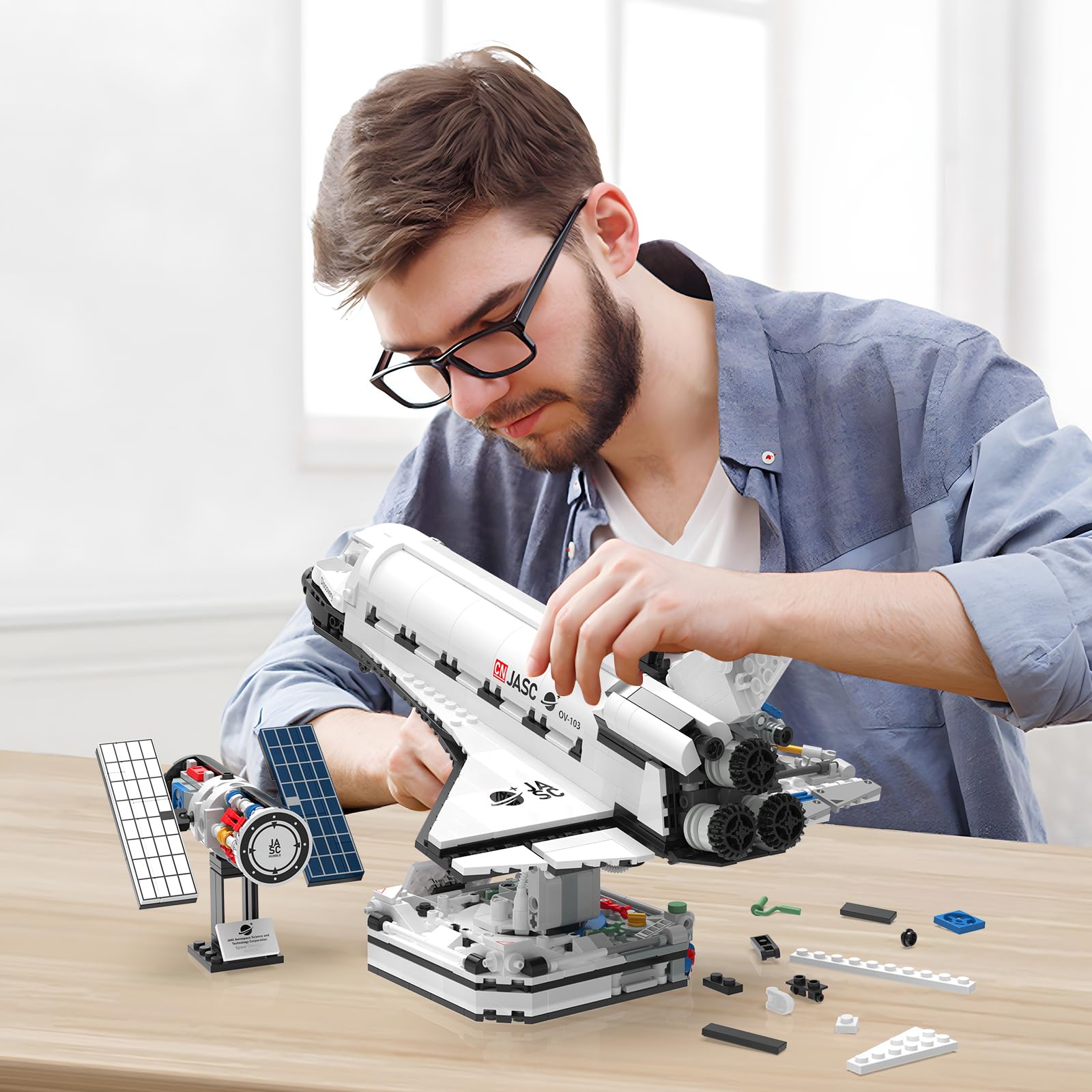 JMBricklayer Space Shuttle gift-ready packaging for space enthusiasts
