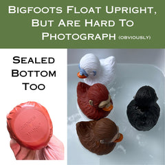 Jodges Trunk Upright floating duck stays balanced in tub