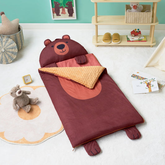 Joiedomi nap mat roll-up demonstrates portable design for easy transport.
