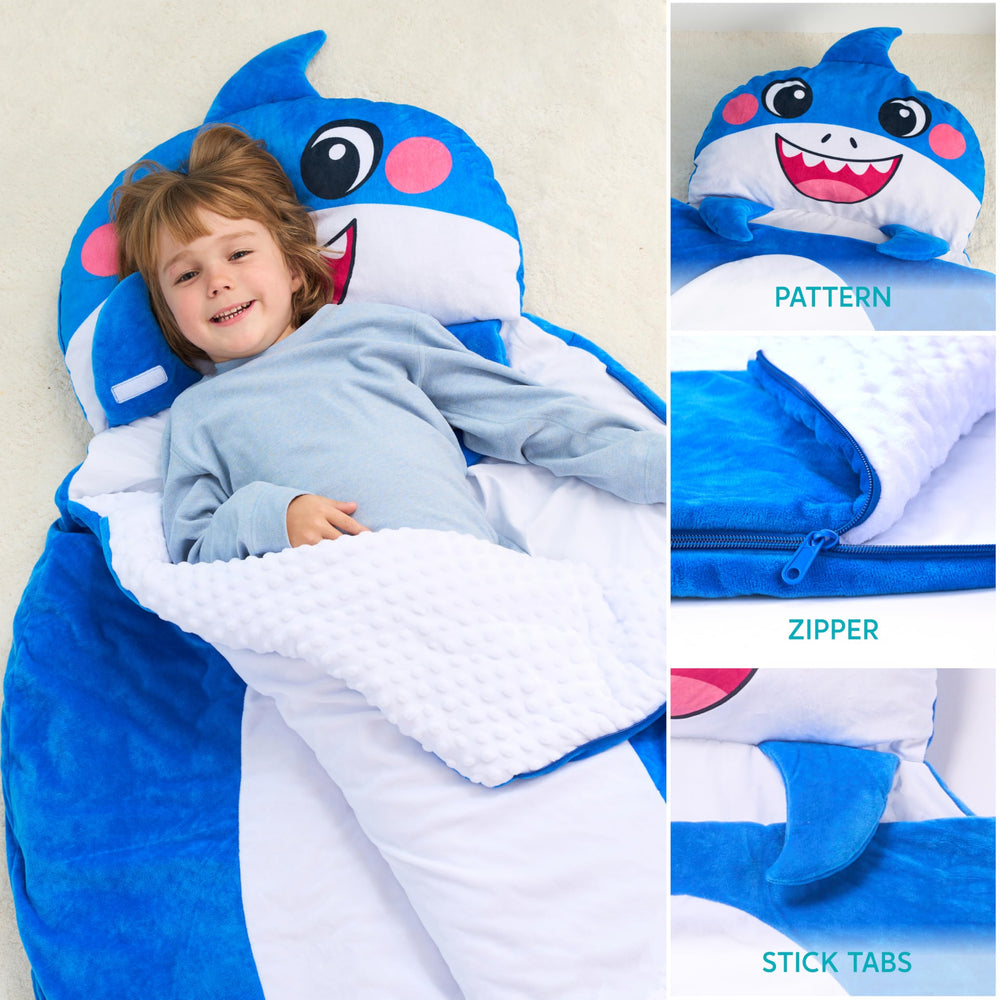 Joiedomi nap mat features a portable handle for quick moves between rooms.