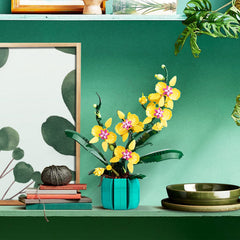 JOJO&Peach orchid bonsai air roots add realism to arrangement.